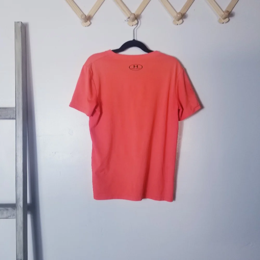 UNDER ARMOUR YOUTH MEDIUM LOOSE HEAT GEAR ORANGE SHIRT